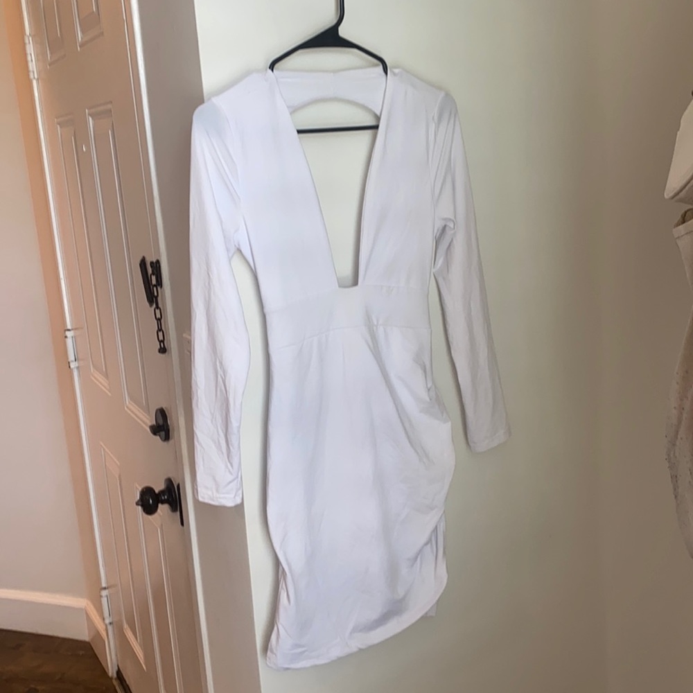 V neck plunge long sleeve open back dress